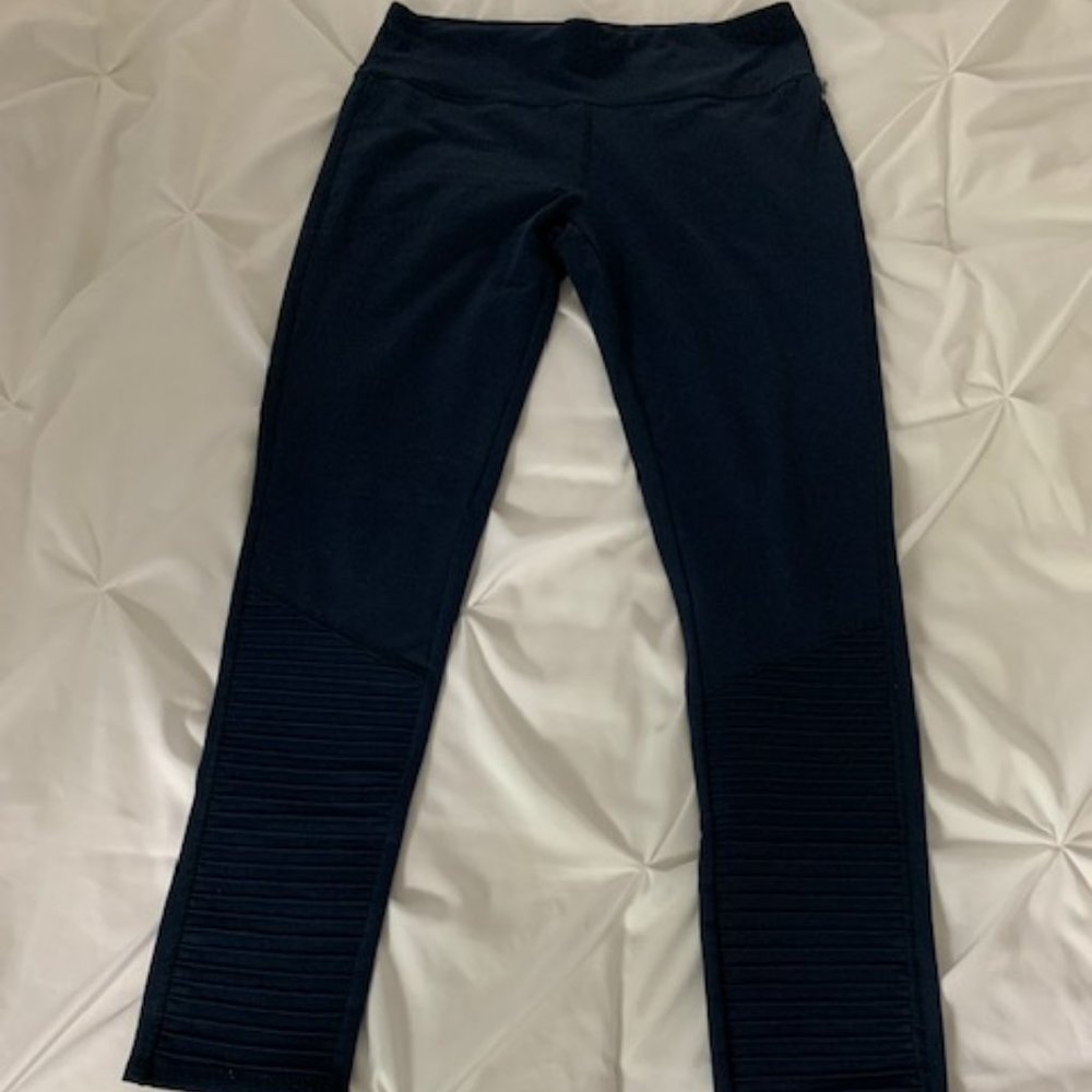 Threads 4 Thought Moto Leggings size Large